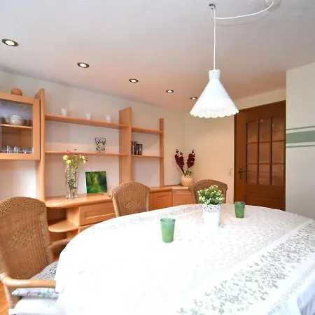 Modern Holiday In With Private Garden Prázdninový dům