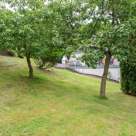 Modern Holiday In With Private Garden *