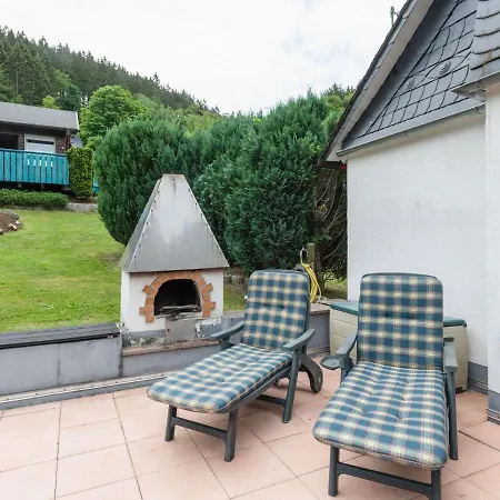 Prázdninový dům Modern Holiday In With Private Garden